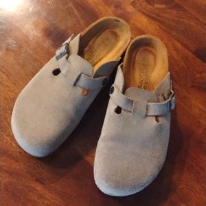 Naot Aviv Womens Mules Clogs Beige Suede Leather Slides EU 40 US 9 Cork